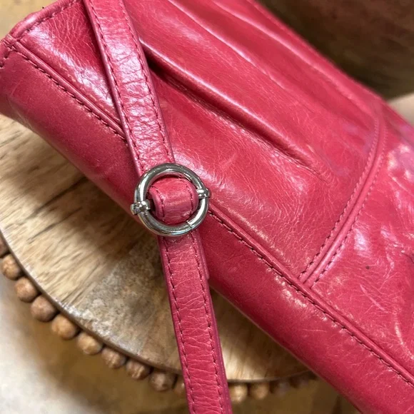 The Sak Limited Edition Pink Leather Crossbody Bag - Picture 5 of 16